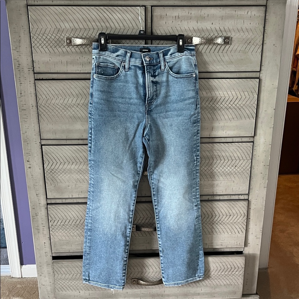 Express Women's Light Blue Straight Slim Highrise Leg Jeans 8 Short